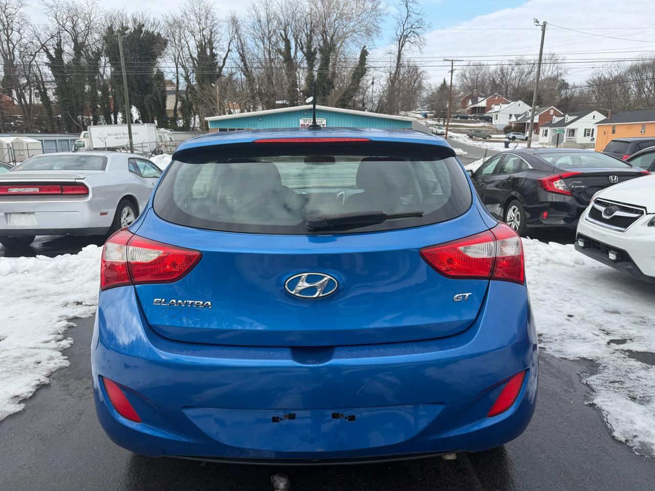 Hyundai Elantra GT A/T 2017