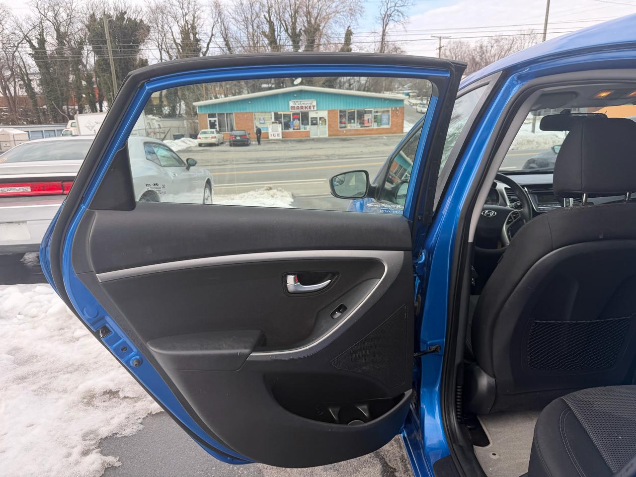 Hyundai Elantra GT A/T 2017