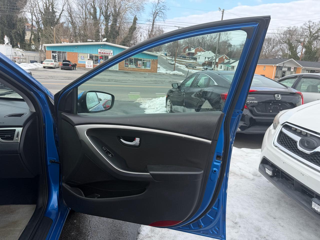 Hyundai Elantra GT A/T 2017