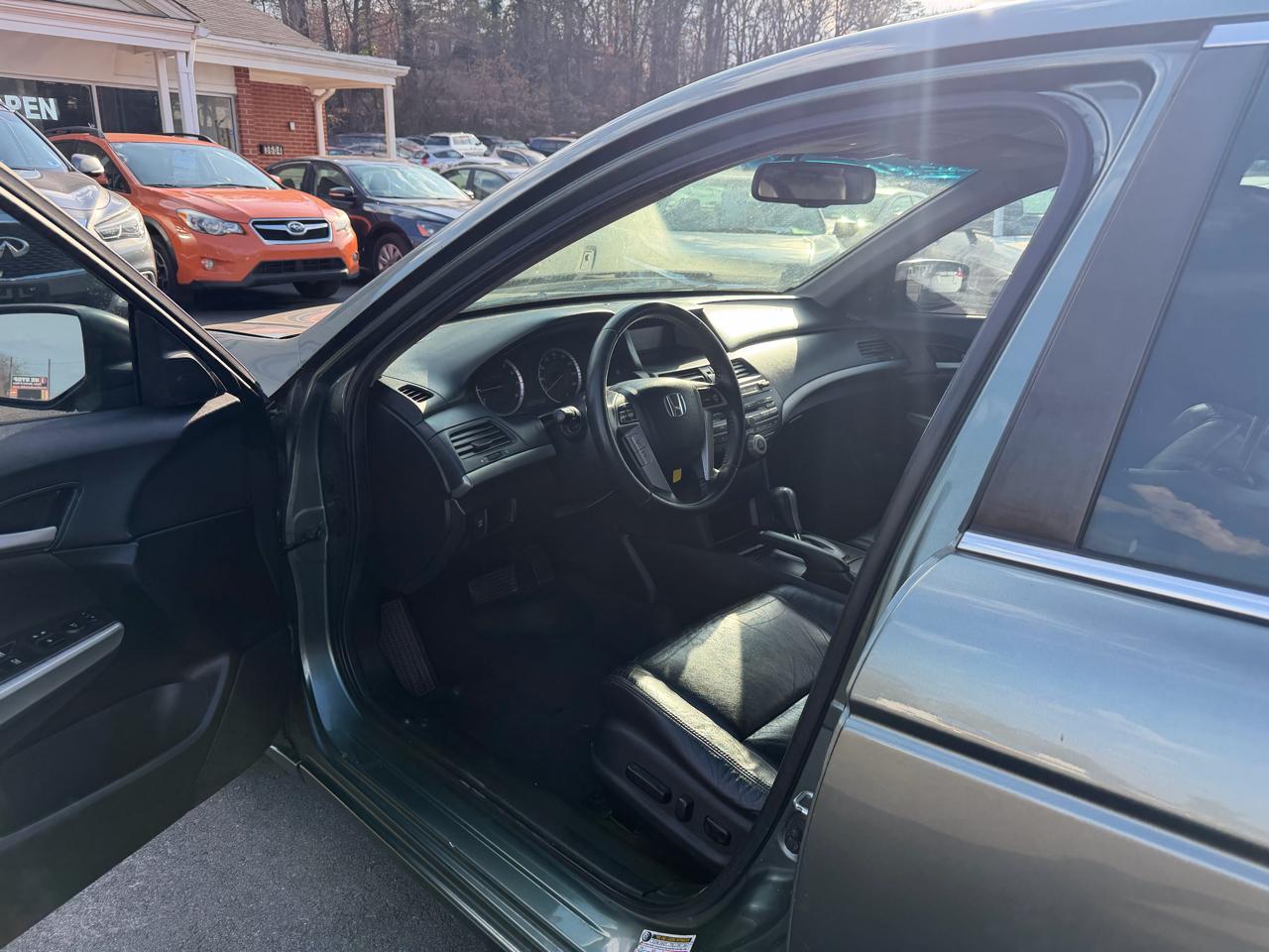 Honda Accord EX-L Sedan AT 2010