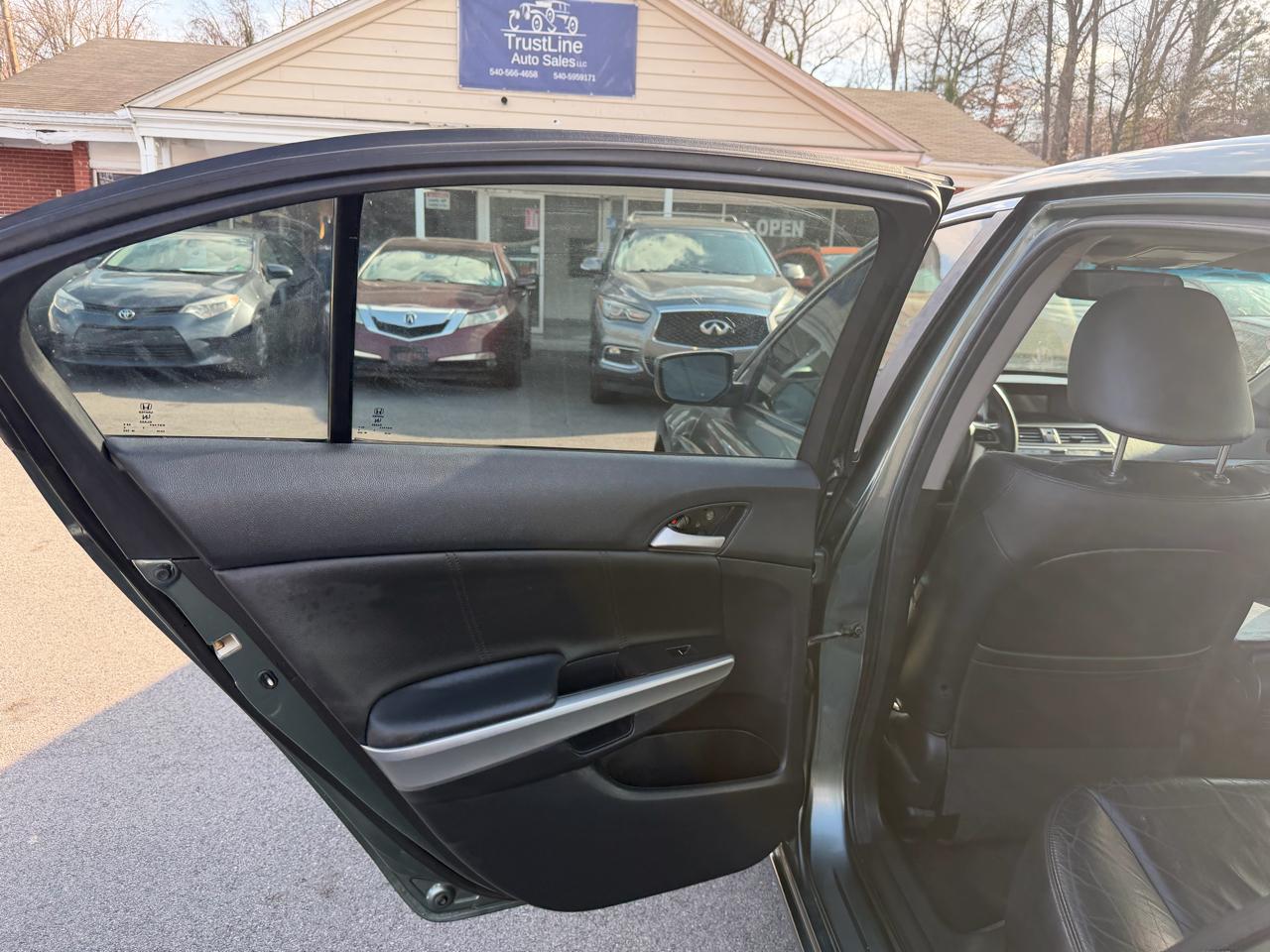 Honda Accord EX-L Sedan AT 2010