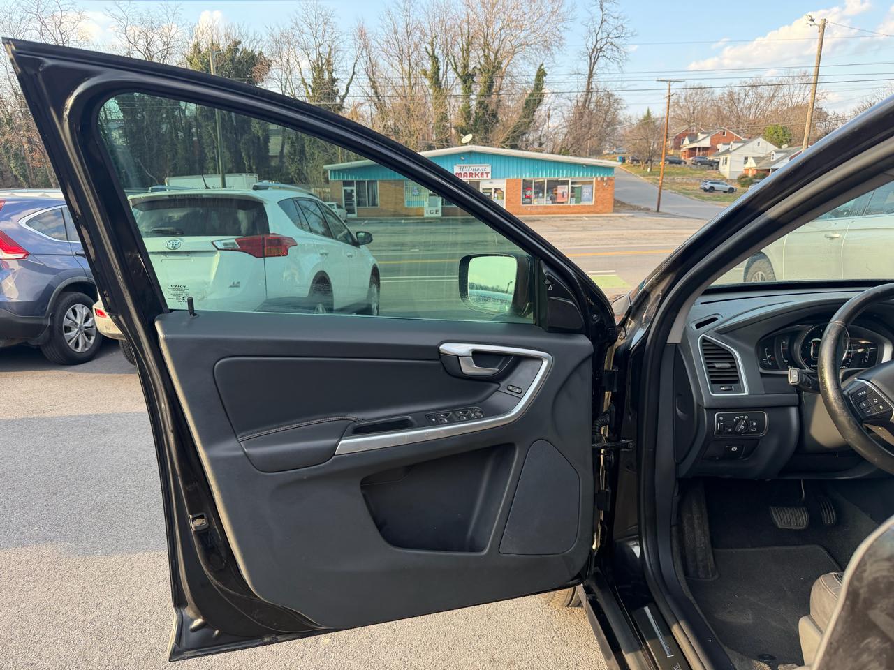 Volvo XC60 T5 Dynamic 2017