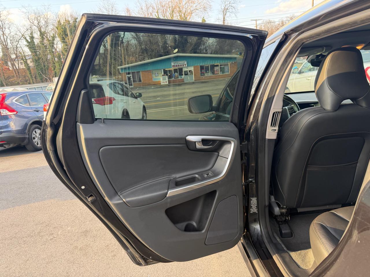 Volvo XC60 T5 Dynamic 2017