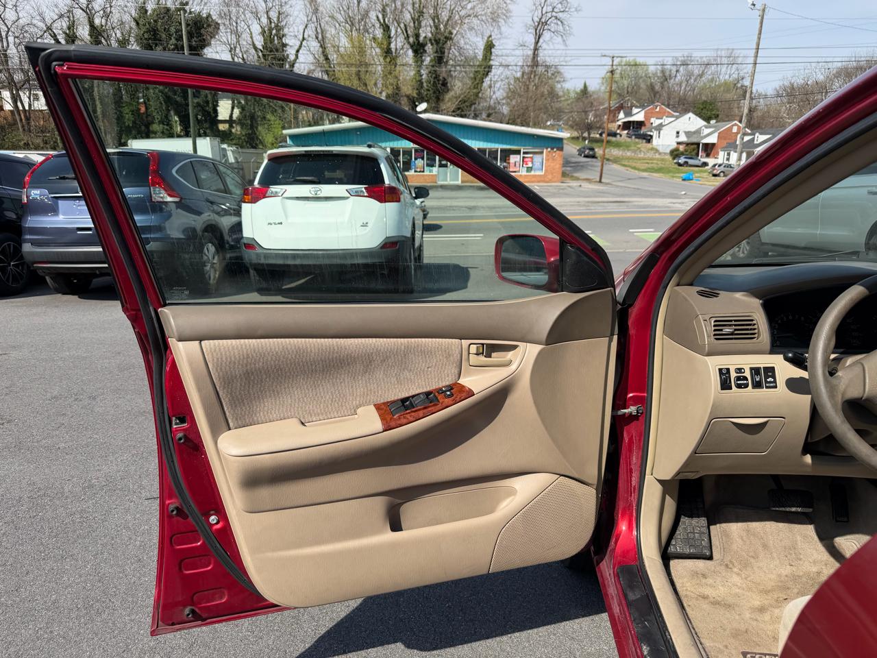 Toyota Corolla 4dr Sdn Auto LE (Natl) 2008