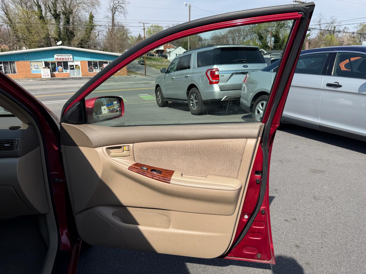 Toyota Corolla 4dr Sdn Auto LE (Natl) 2008