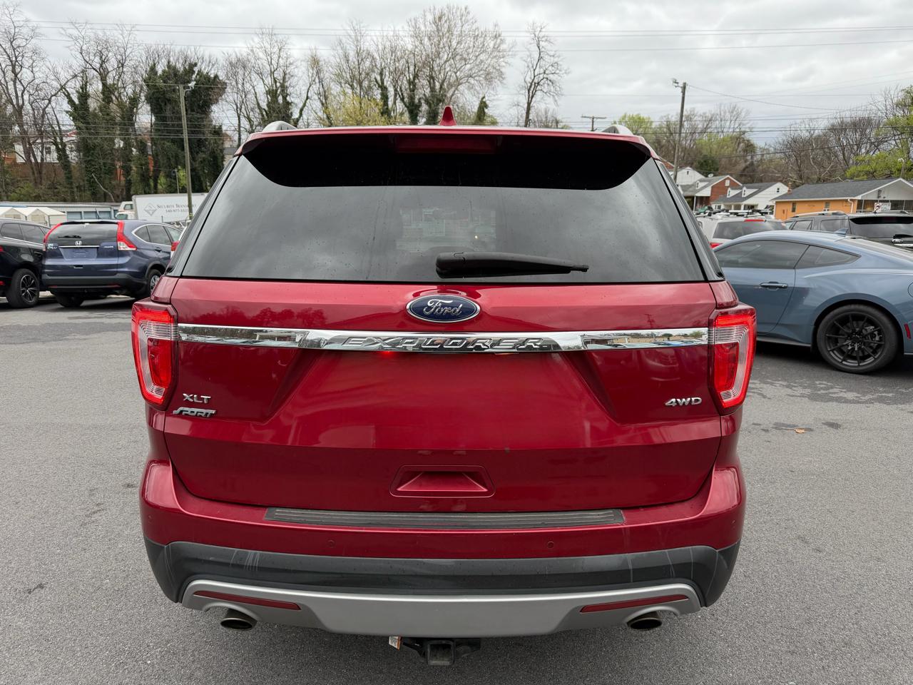 Ford Explorer 4dr XLT 2016
