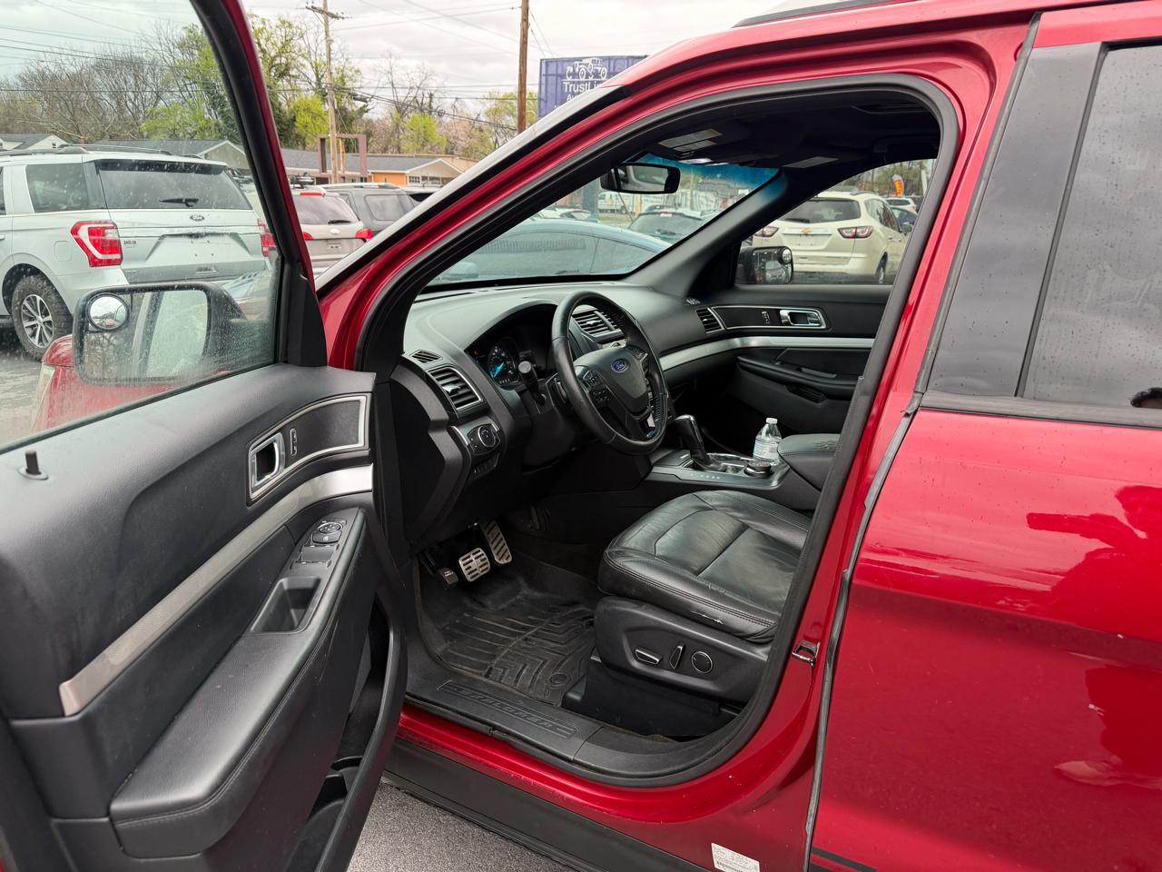 Ford Explorer 4dr XLT 2016