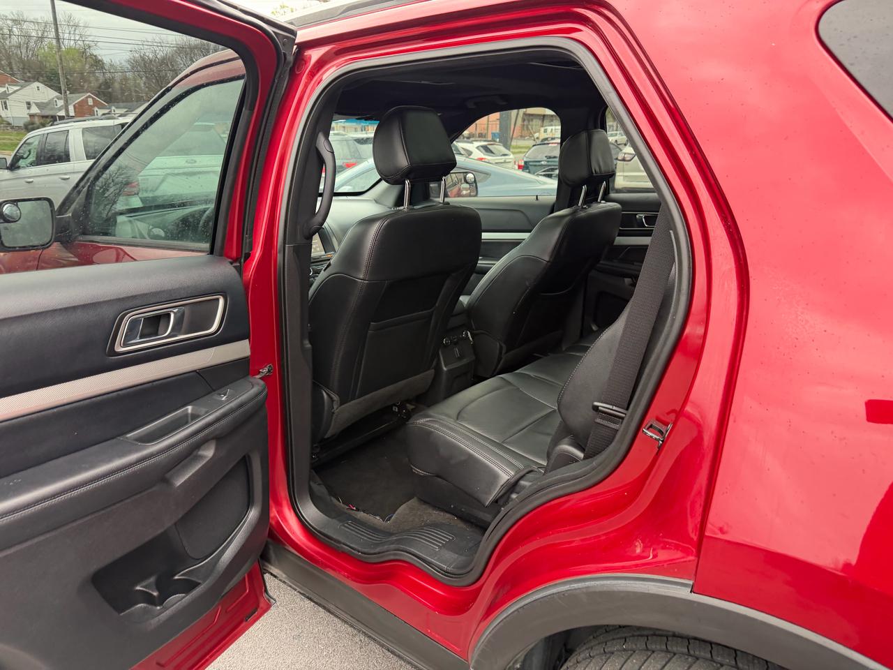 Ford Explorer 4dr XLT 2016