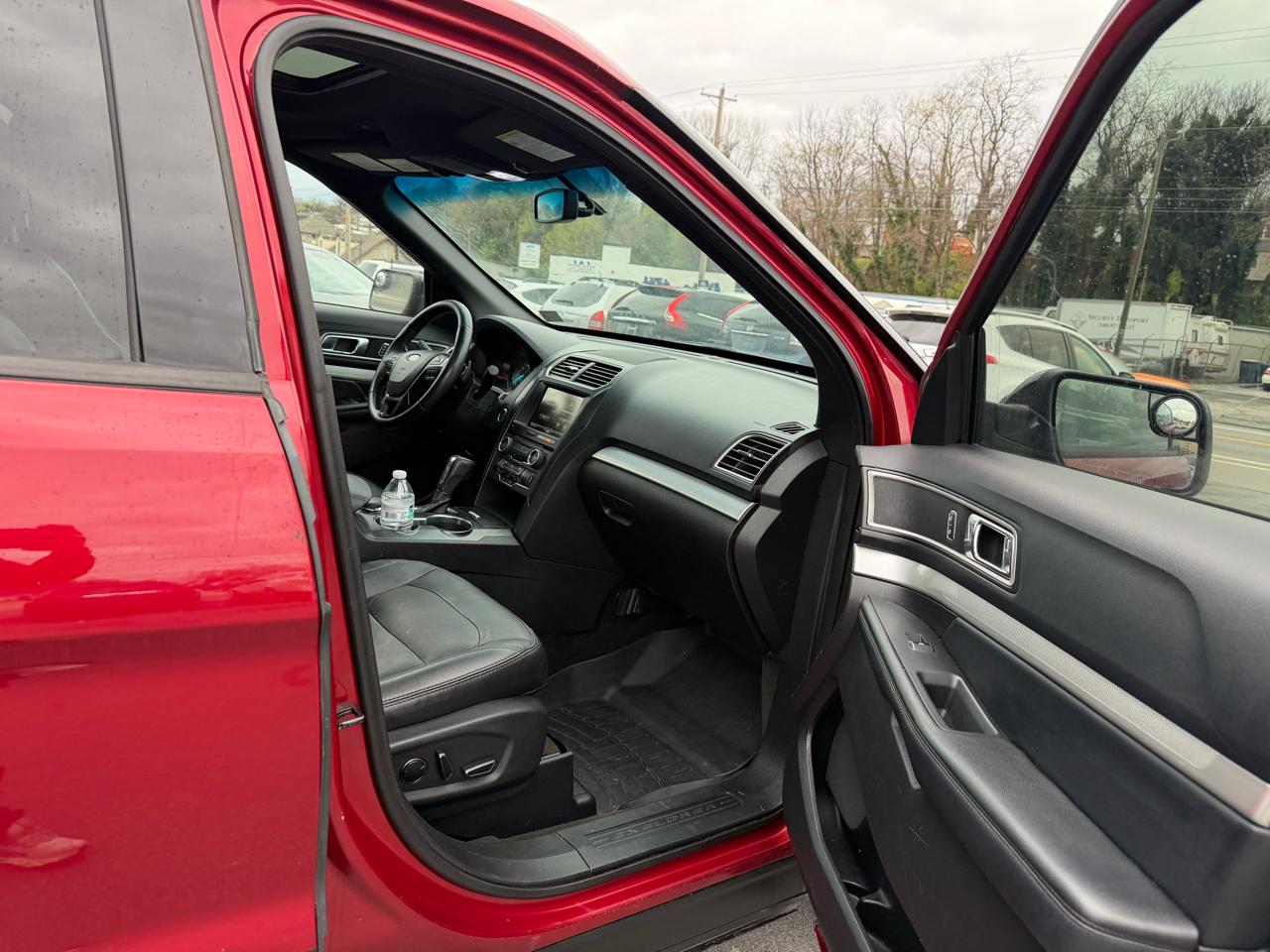 Ford Explorer 4dr XLT 2016