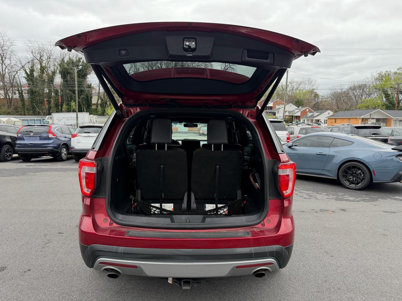 Ford Explorer 4dr XLT 2016