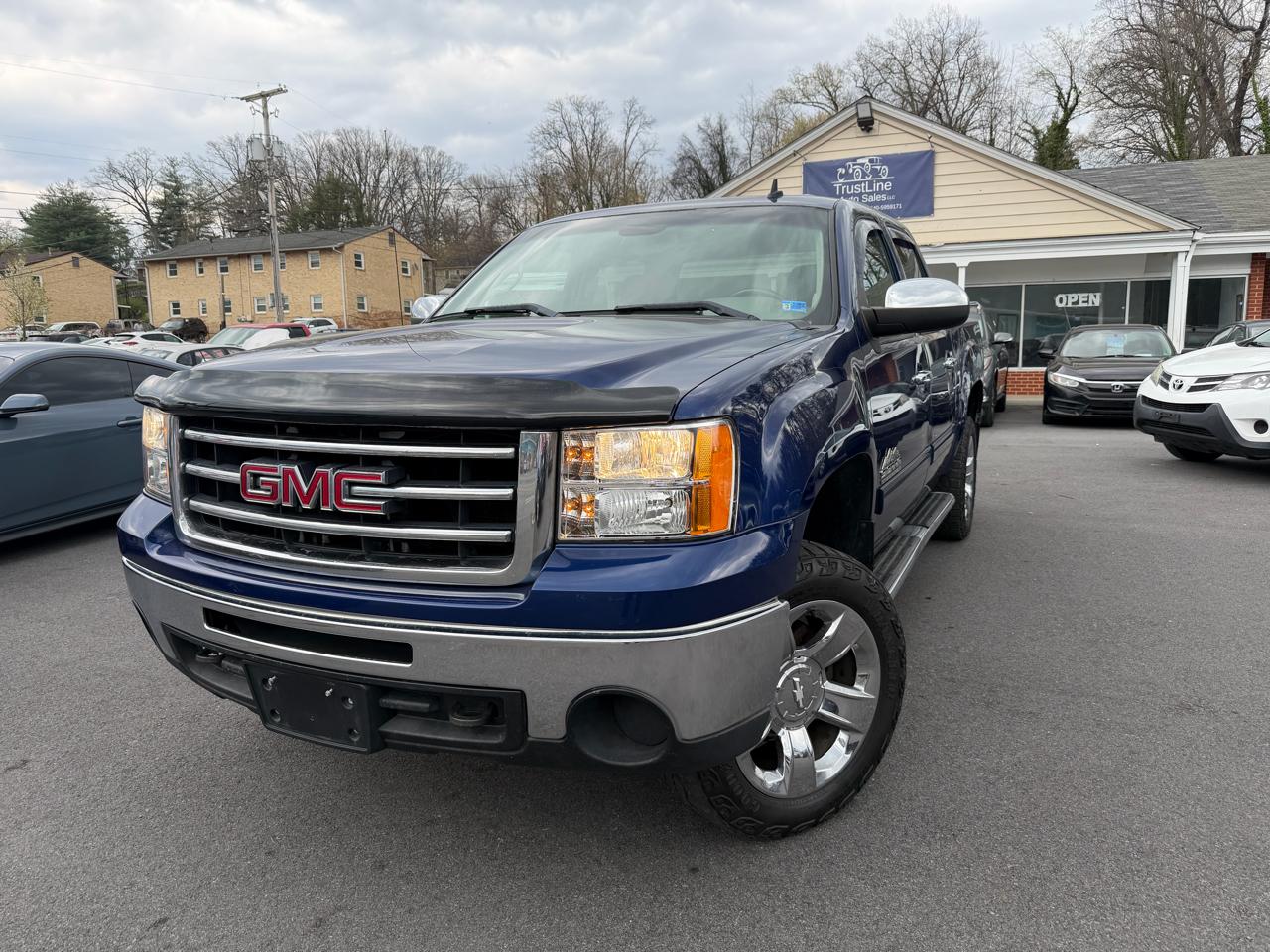 GMC Sierra 1500 4WD Crew Cab 143.5" SL 2013