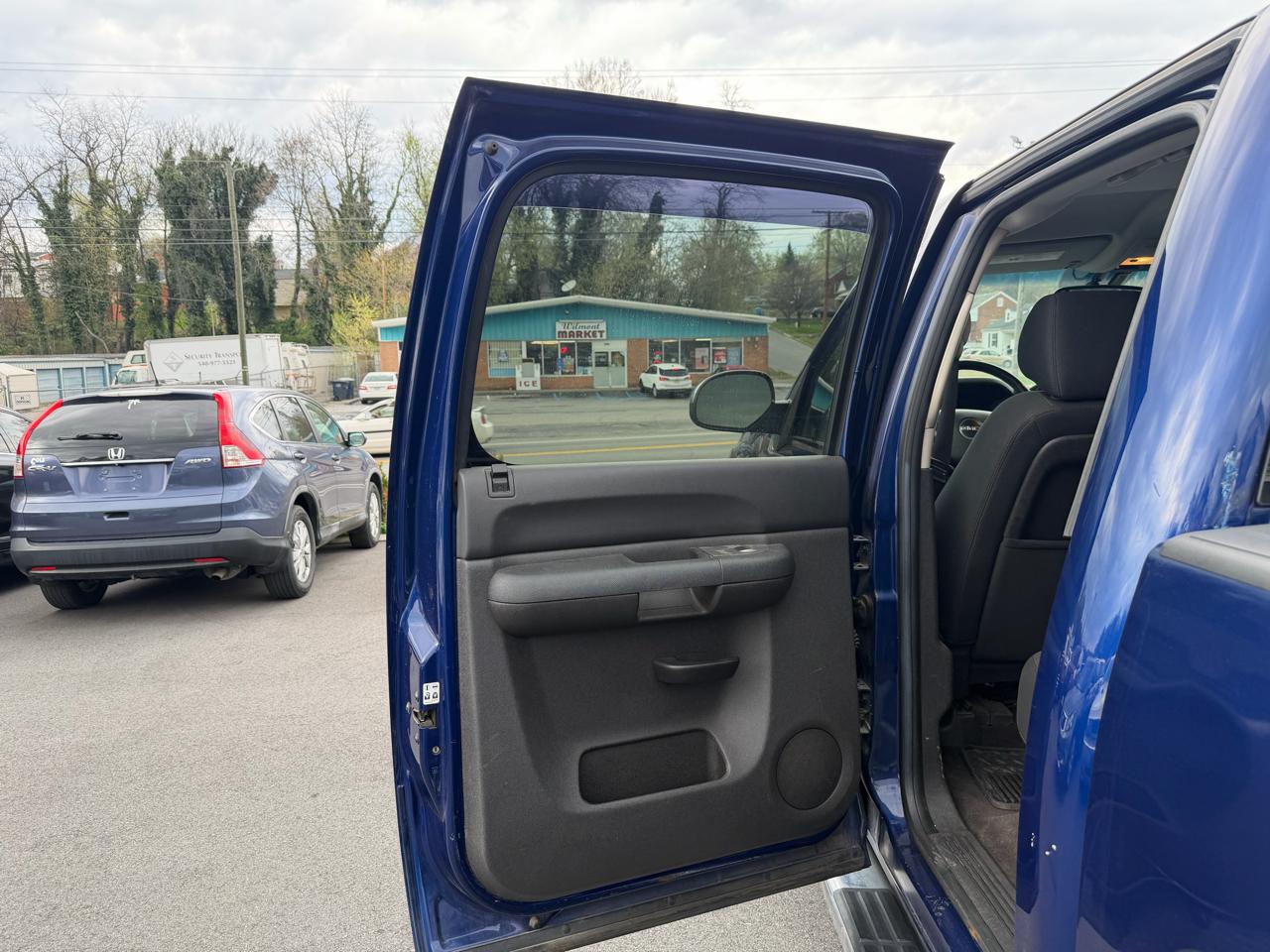 GMC Sierra 1500 4WD Crew Cab 143.5" SL 2013