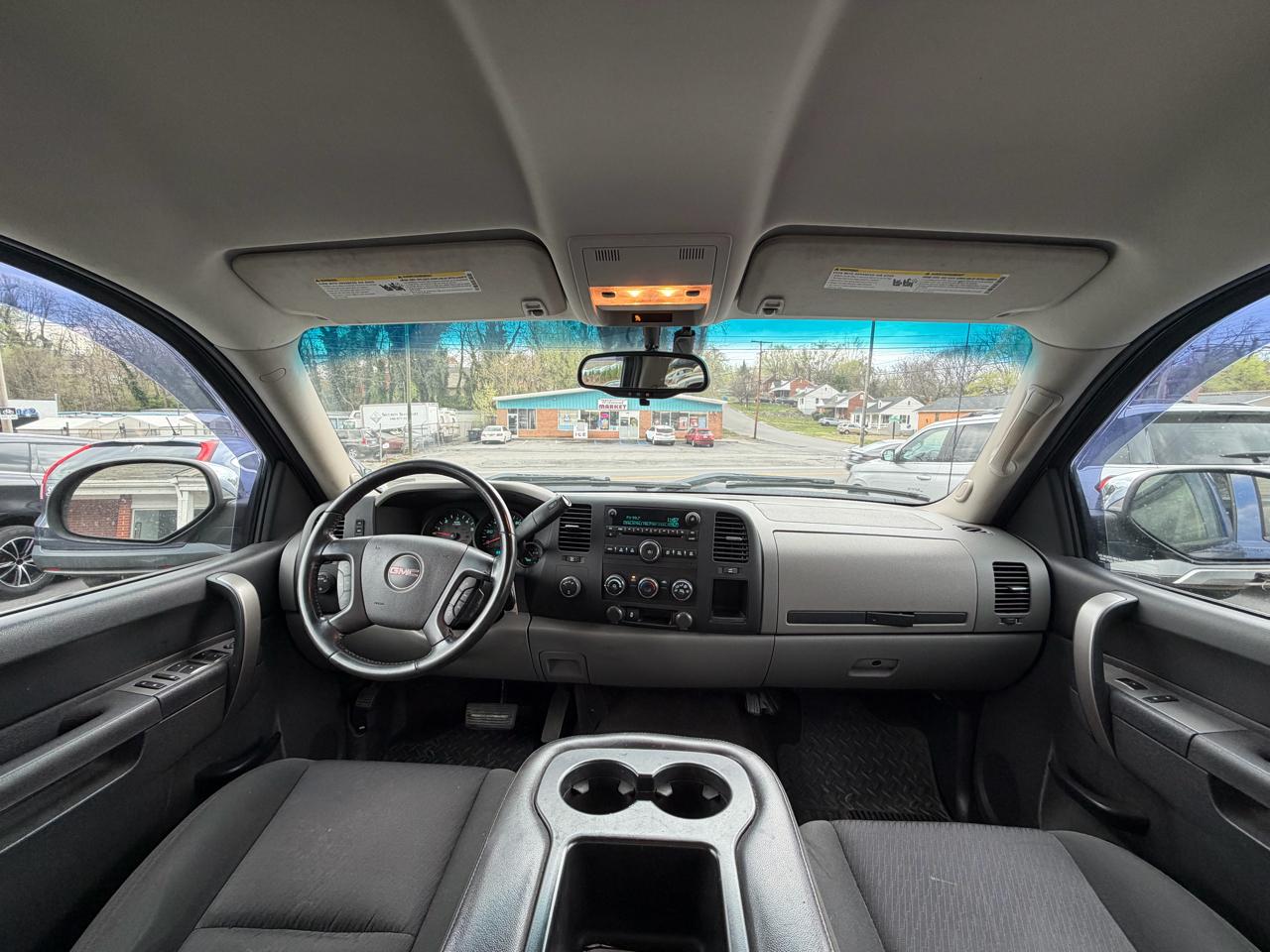 GMC Sierra 1500 4WD Crew Cab 143.5" SL 2013