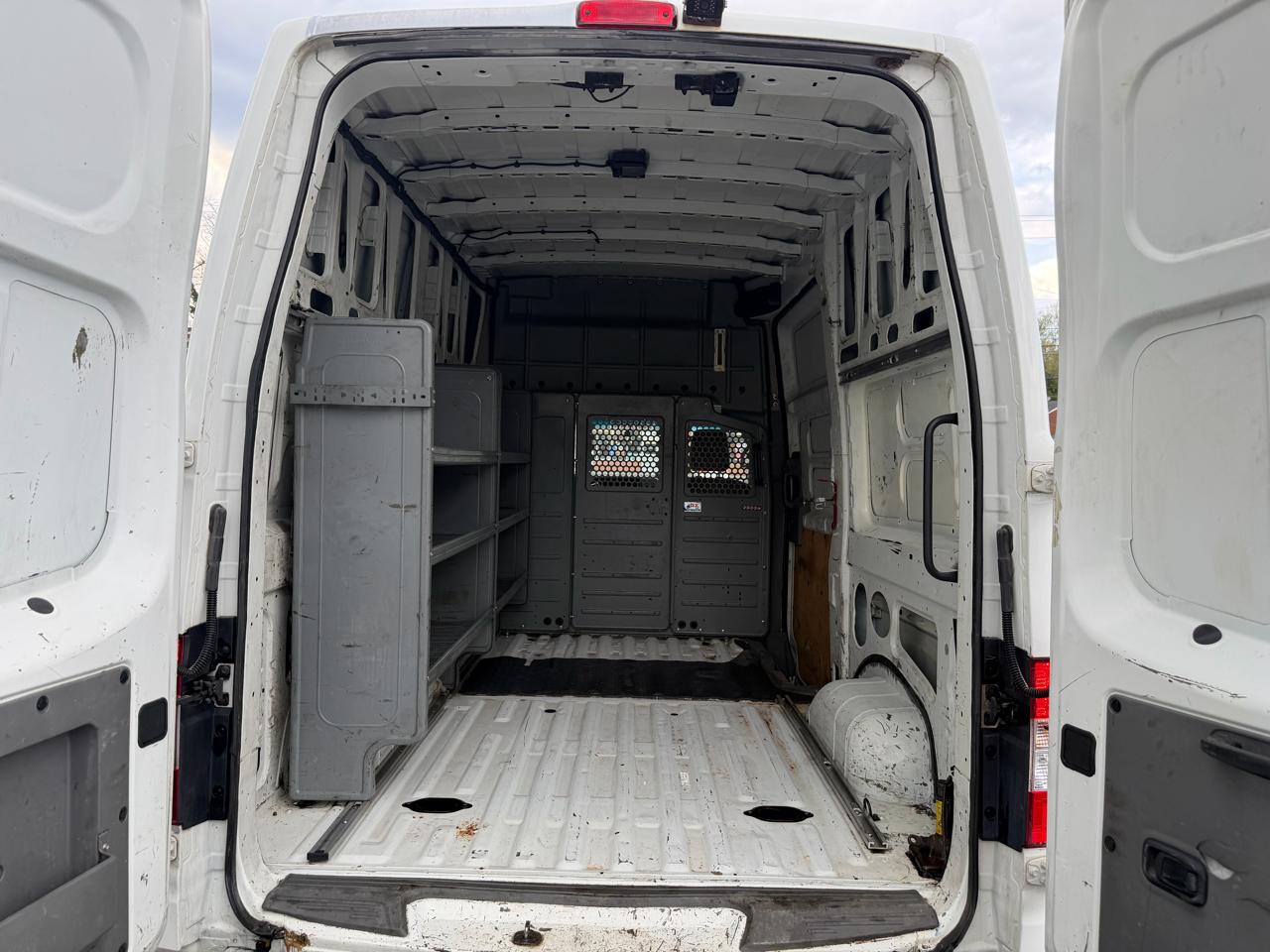 Nissan NV 2500 HD  2016