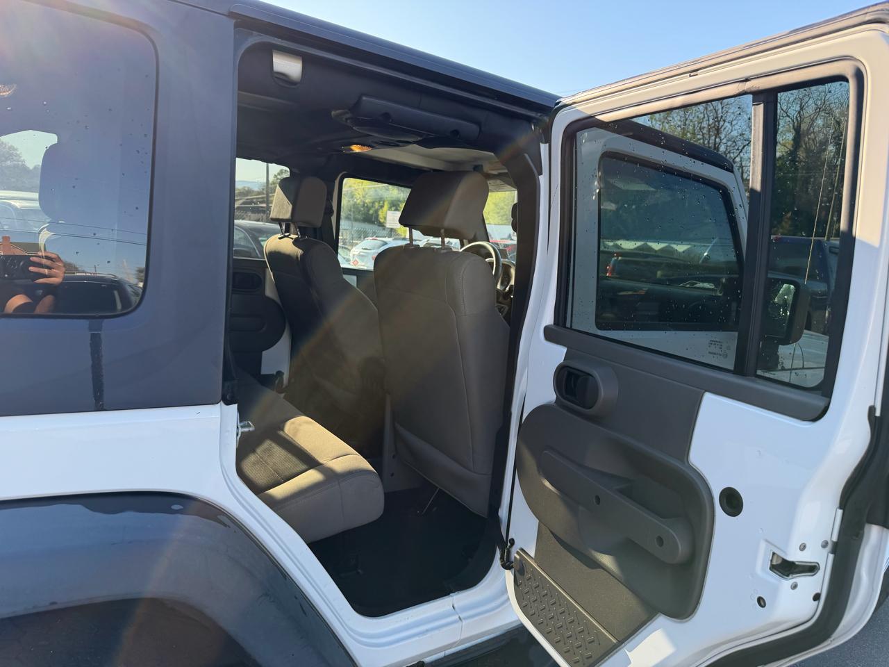 Jeep Wrangler 4WD 4dr Unlimited X 2009