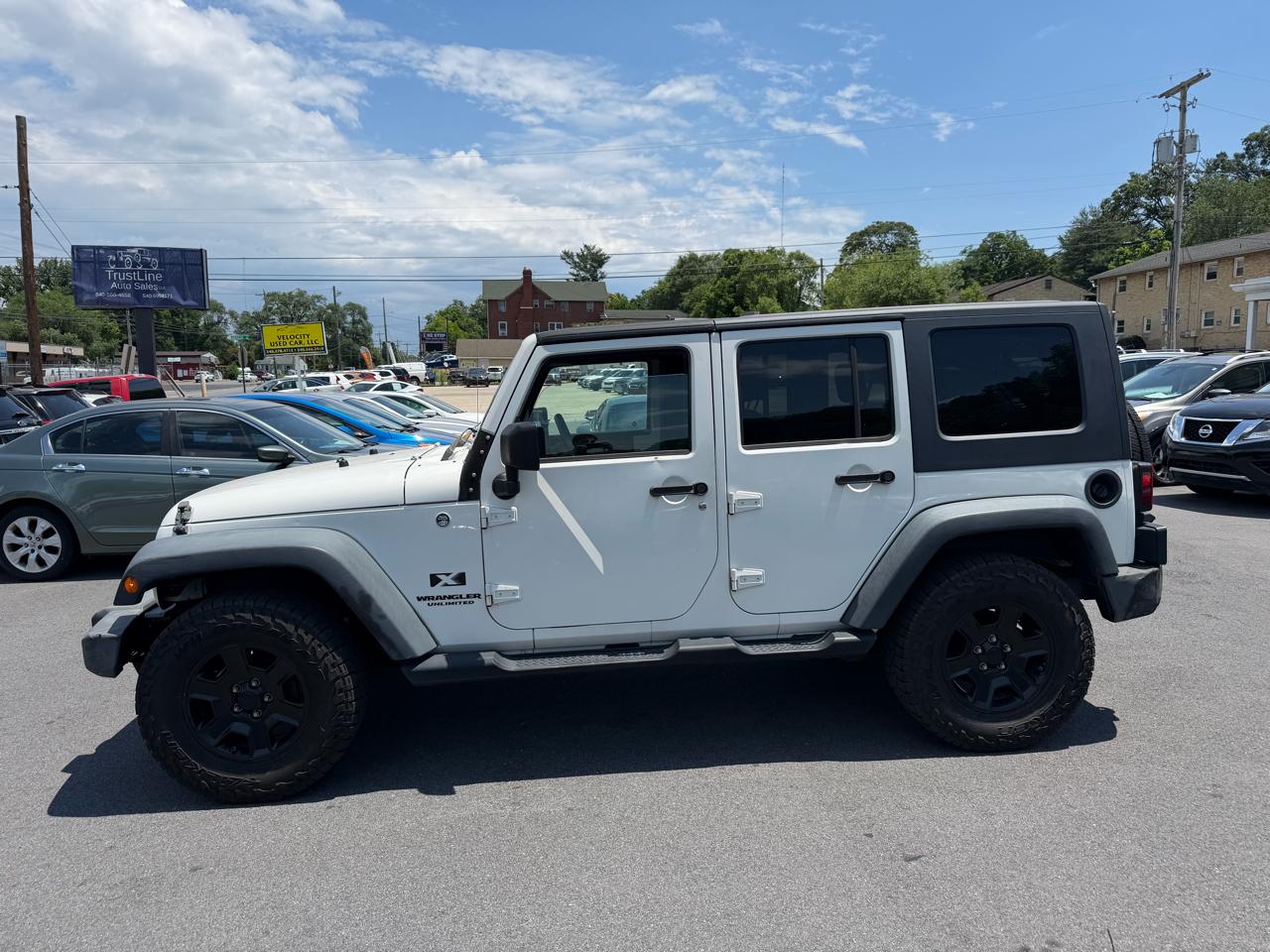 Jeep Wrangler 4WD 4dr Unlimited X 2009
