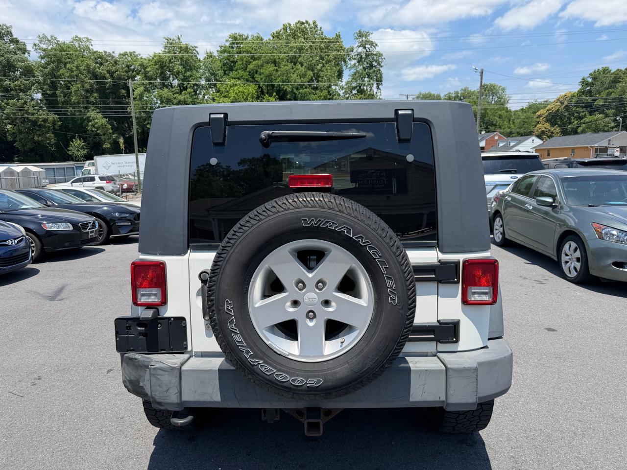 Jeep Wrangler 4WD 4dr Unlimited X 2009