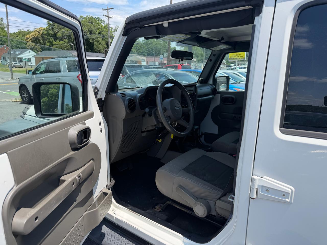 Jeep Wrangler 4WD 4dr Unlimited X 2009