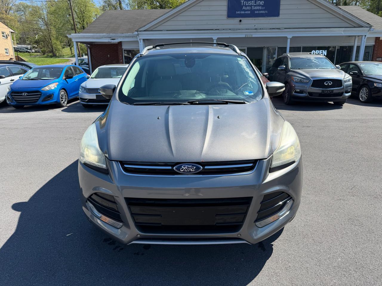 Ford Escape Titanium 4D SUV 4WD 2014