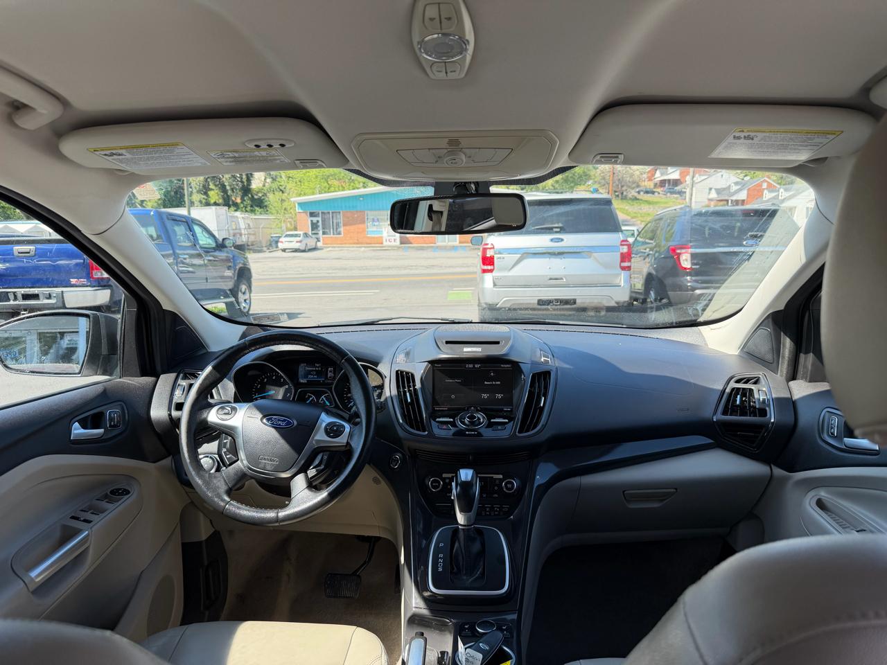 Ford Escape Titanium 4D SUV 4WD 2014