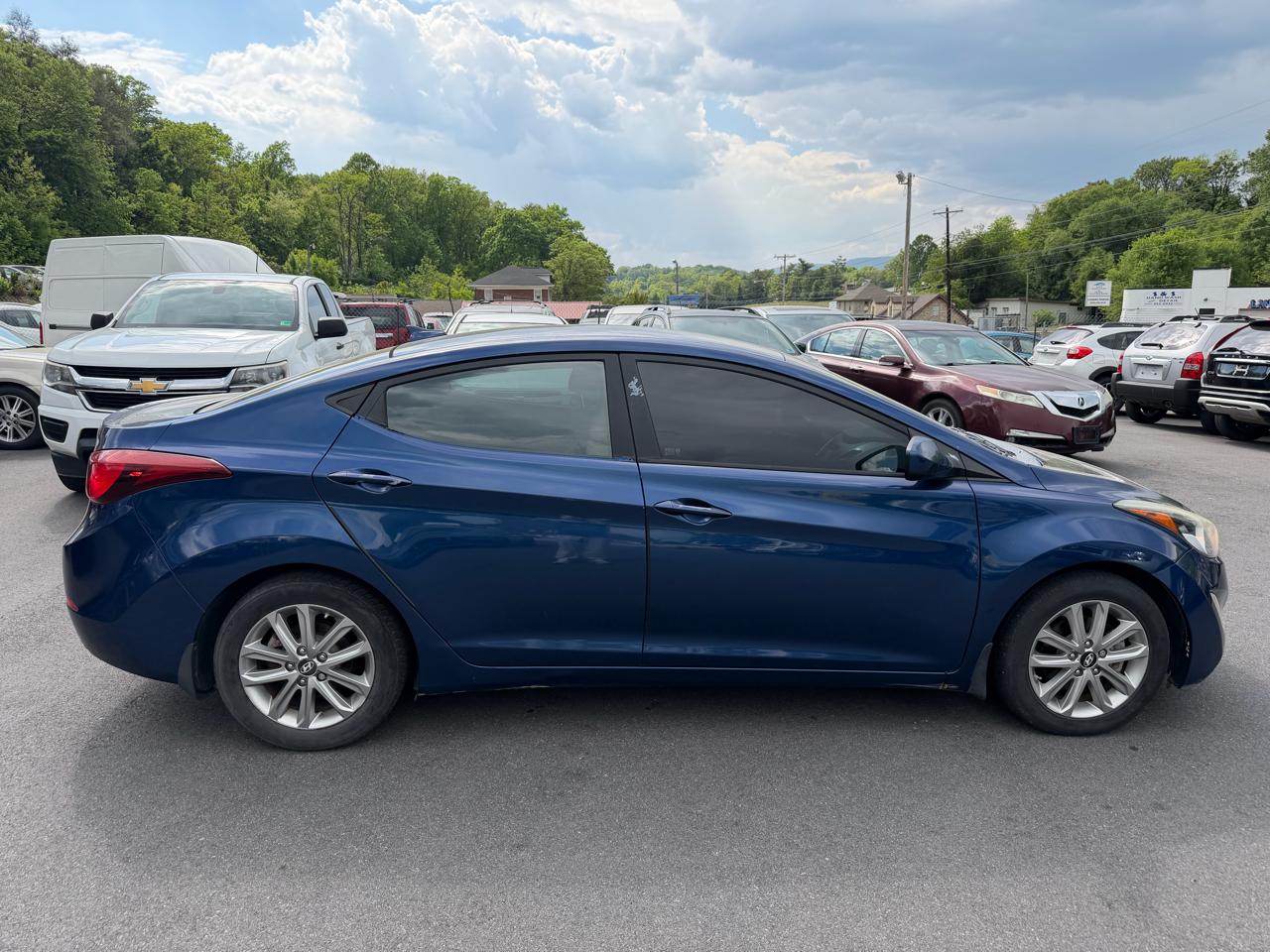 Hyundai Elantra SE 2016