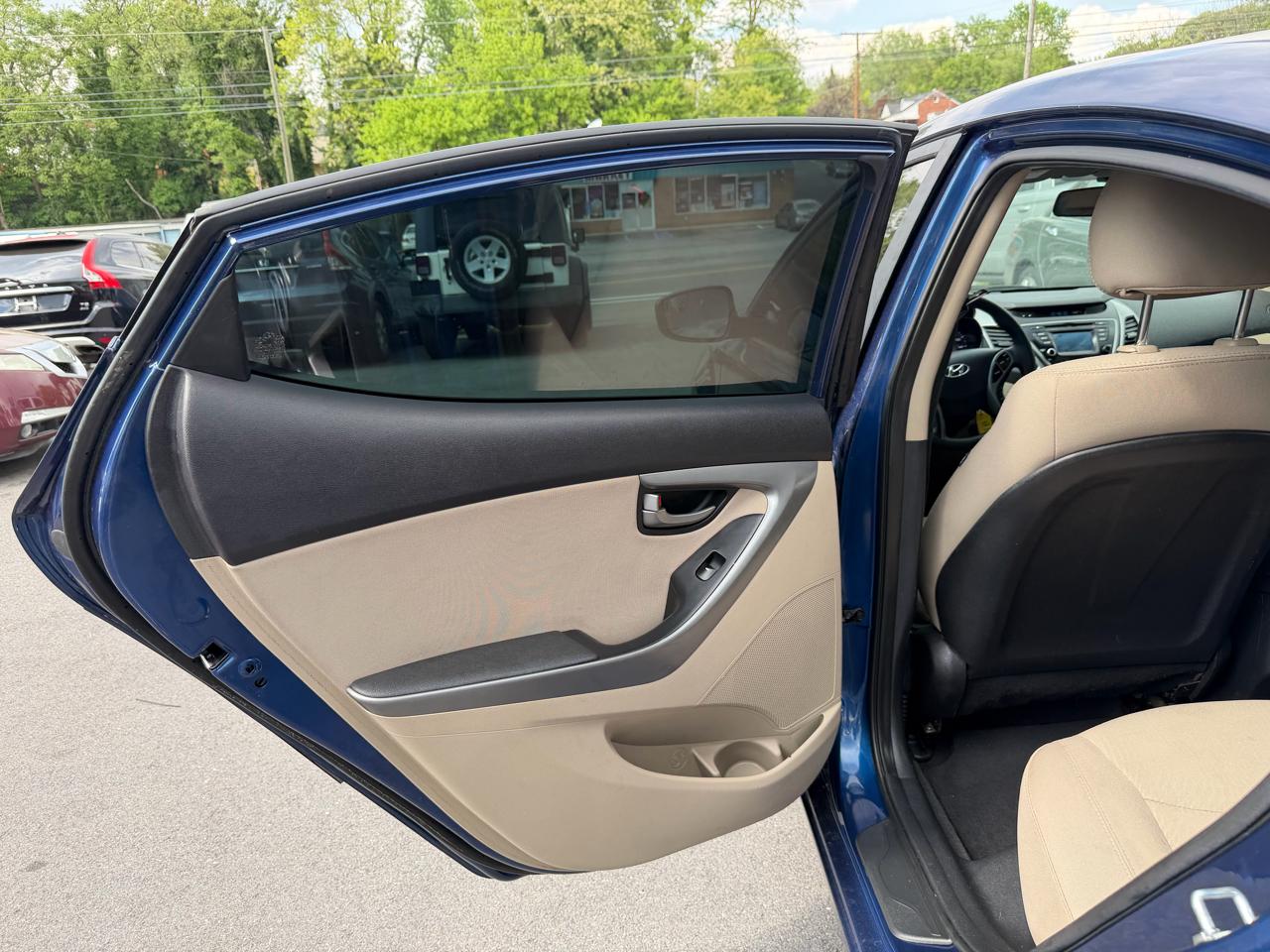 Hyundai Elantra SE 2016