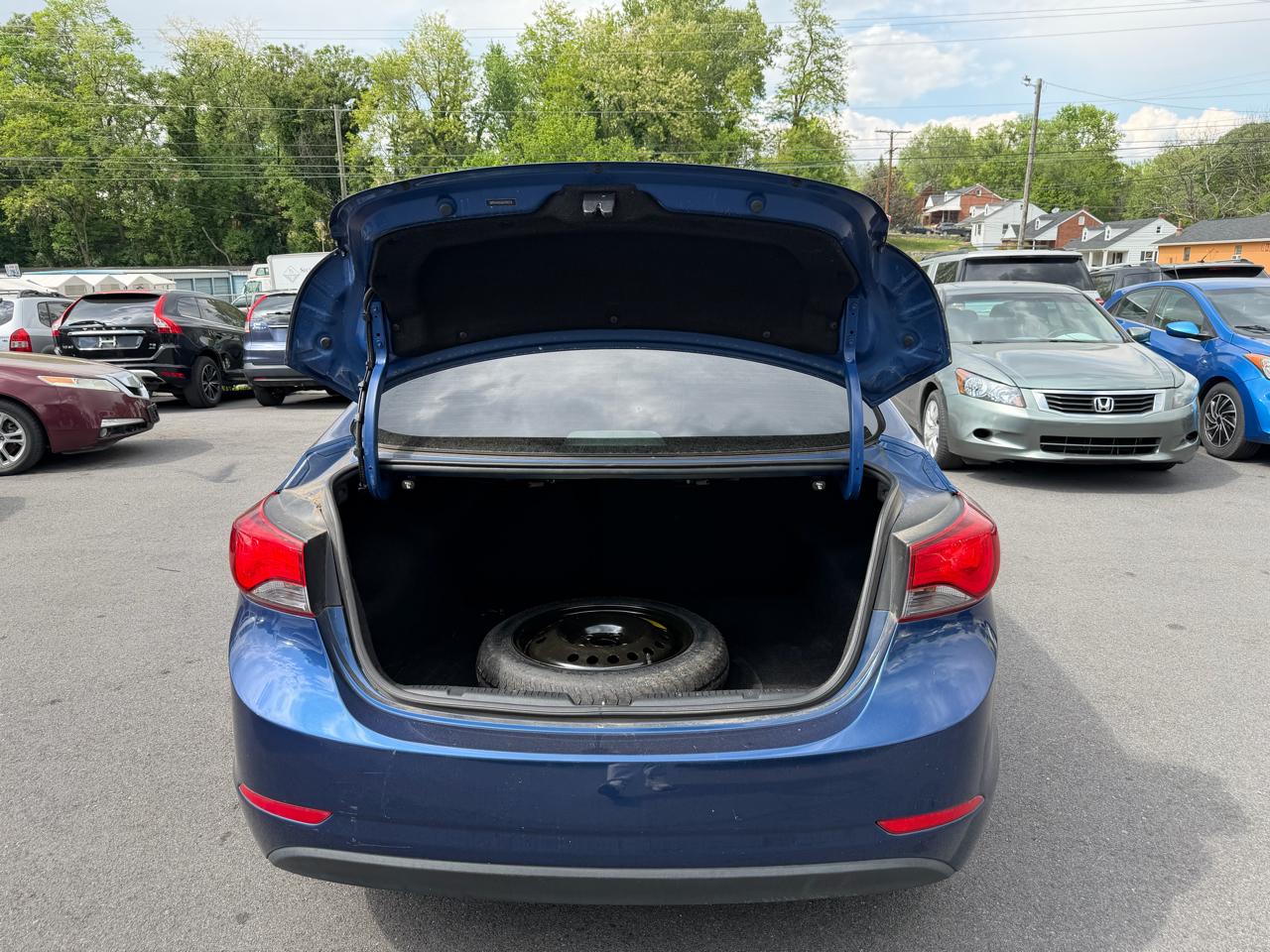 Hyundai Elantra SE 2016