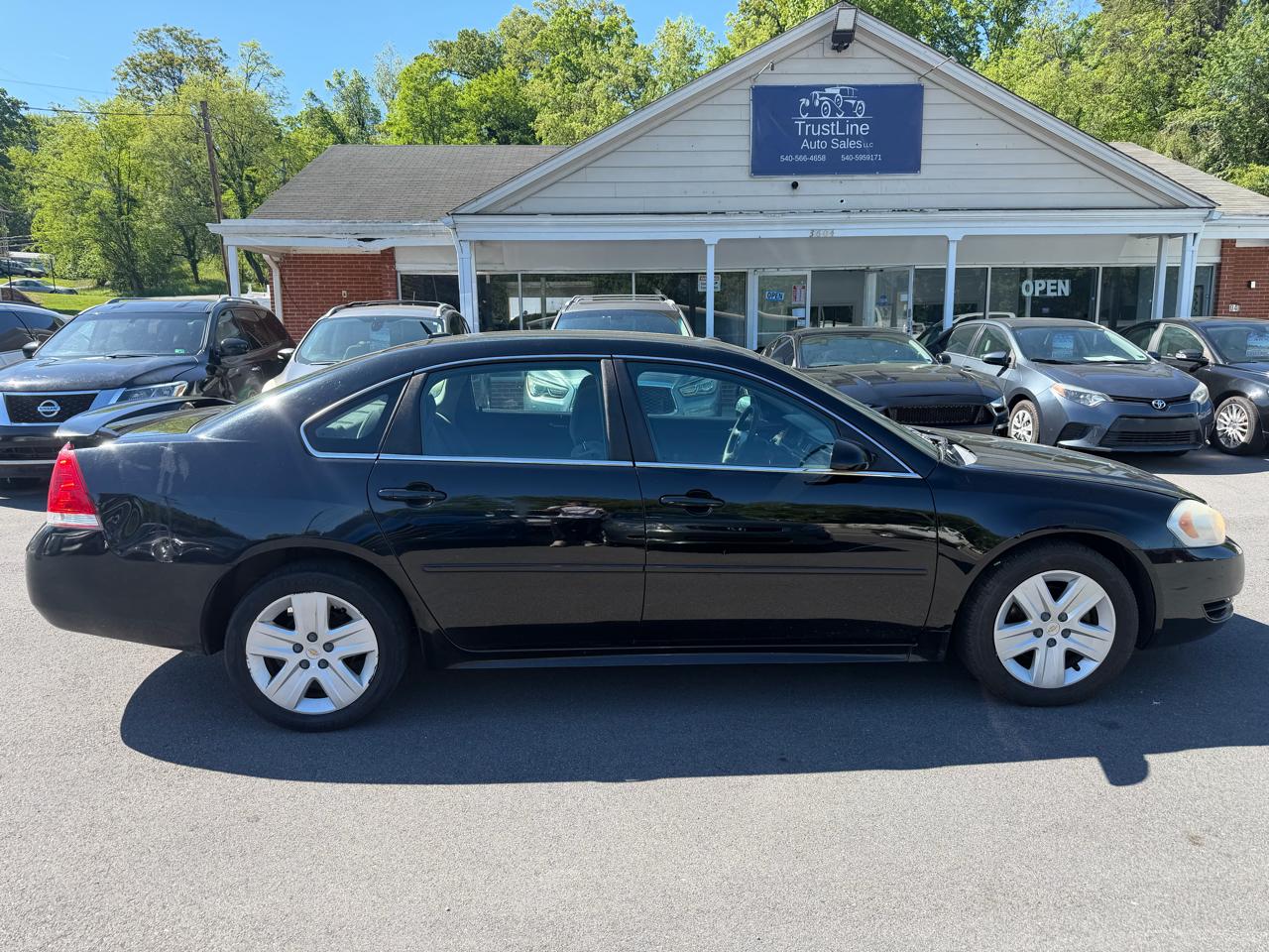 Chevrolet Impala 4dr Sdn LS 2010