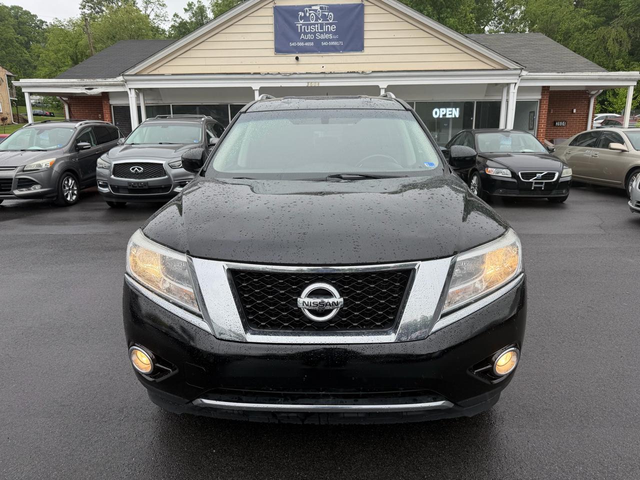 Nissan Pathfinder 4WD 4dr SV 2013