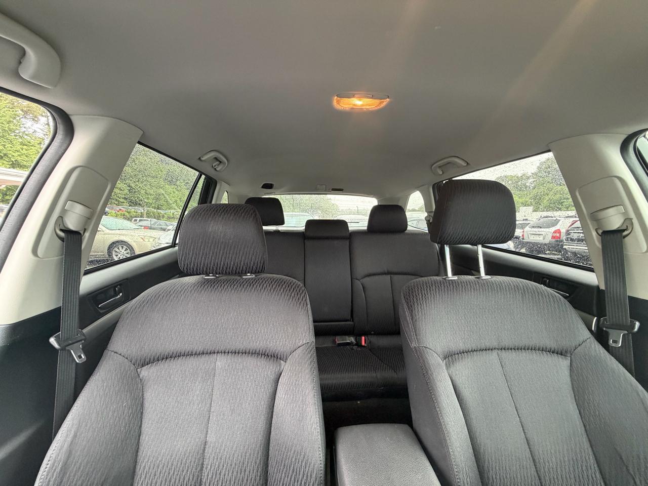 Subaru Outback 2.5i Premium 2012