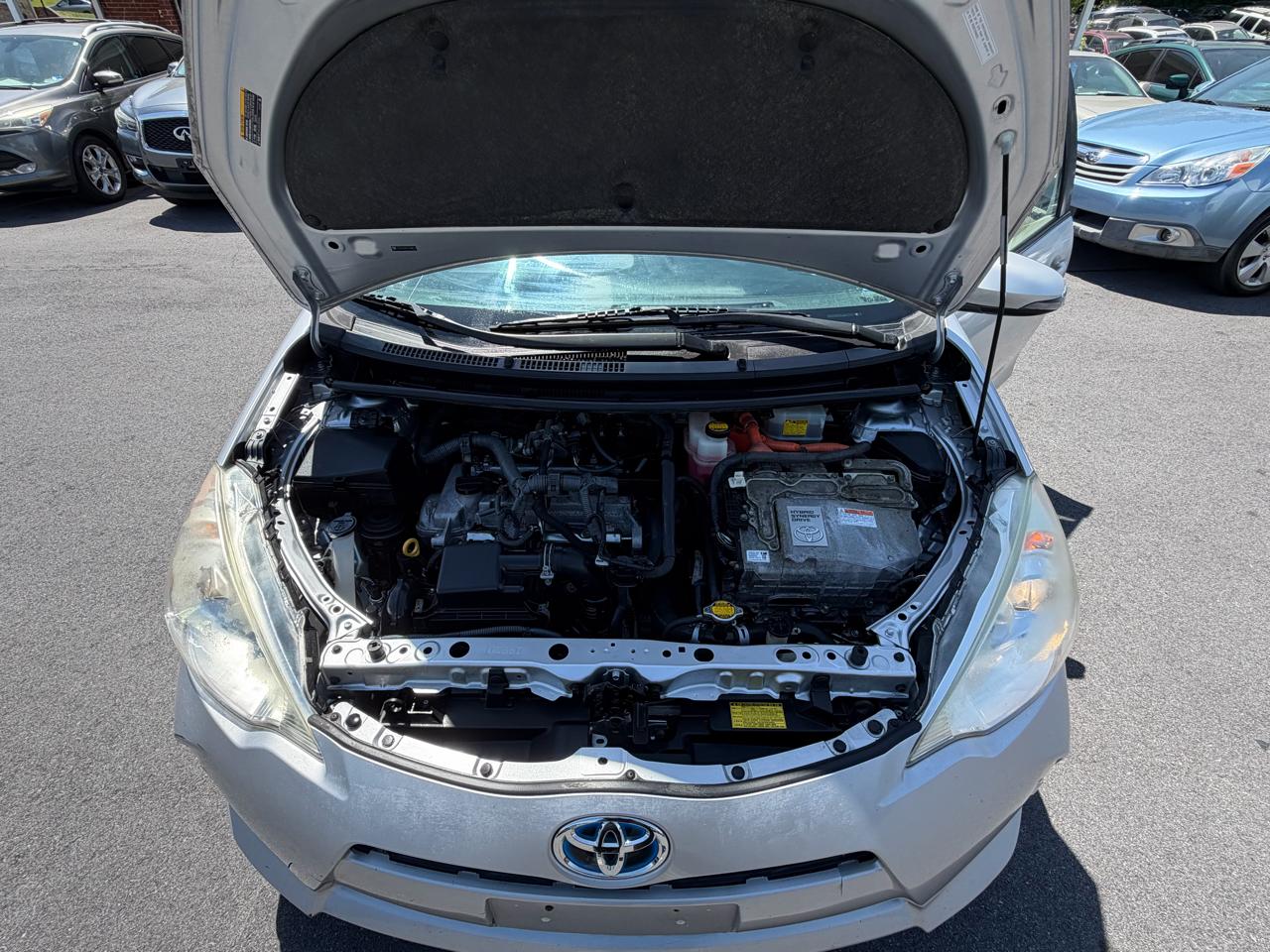 Toyota Prius c Two 2014