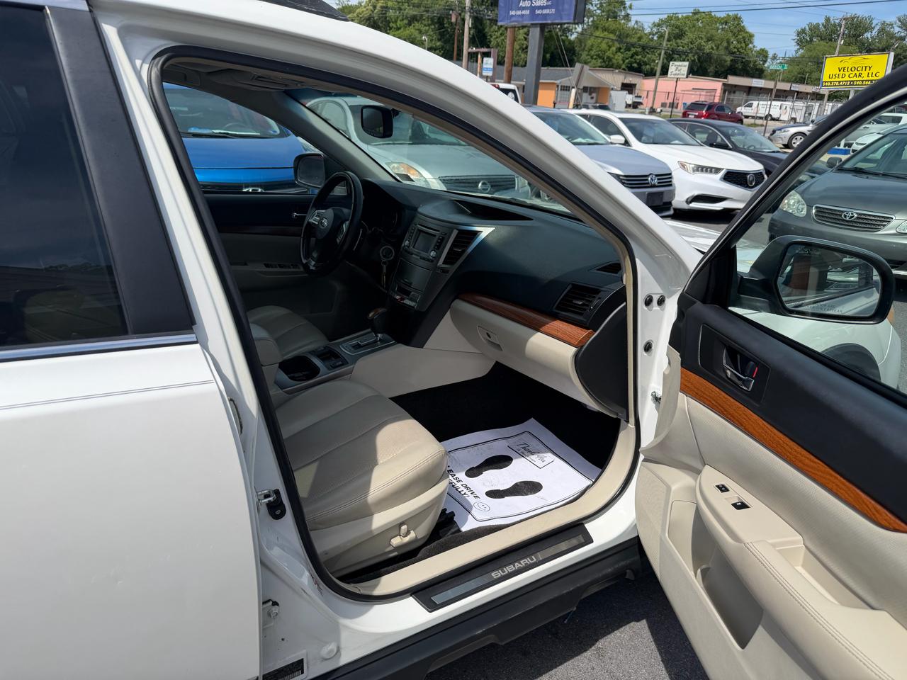 Subaru Outback 2.5i Limited 2013