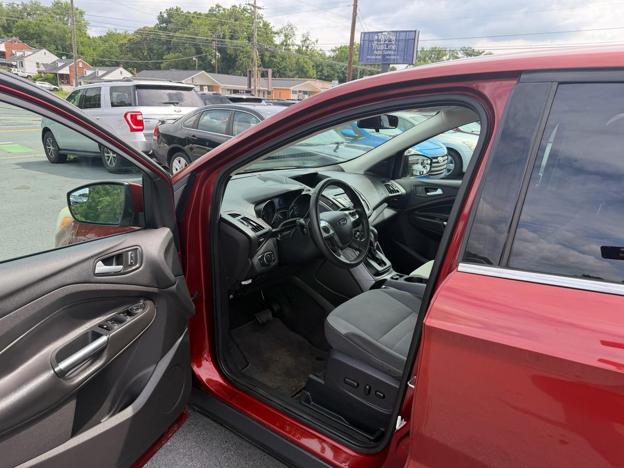 Ford Escape SE FWD 2015
