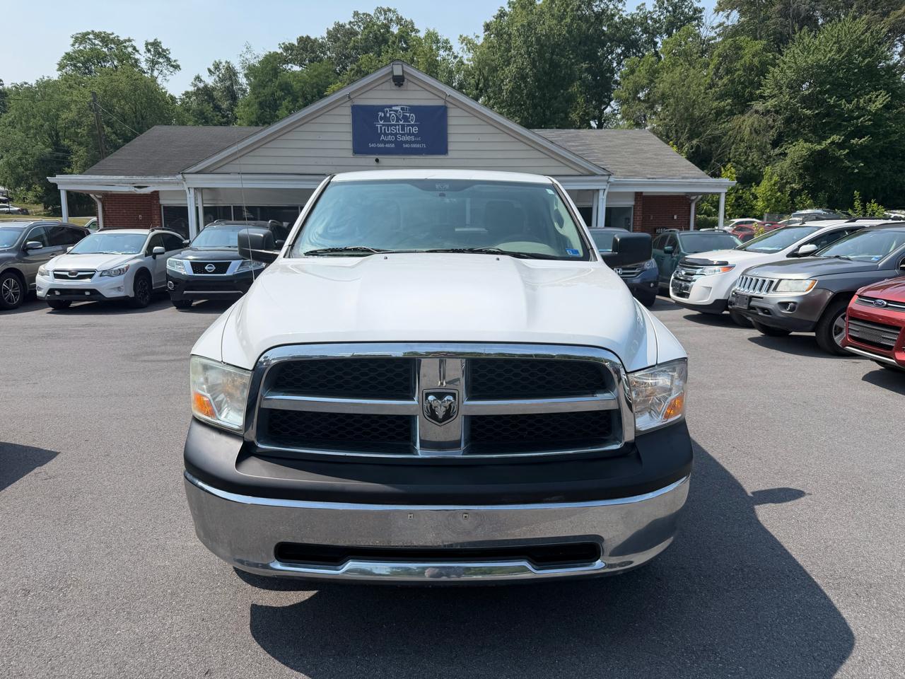 RAM 1500 4WD Quad Cab 140.5" ST 2012