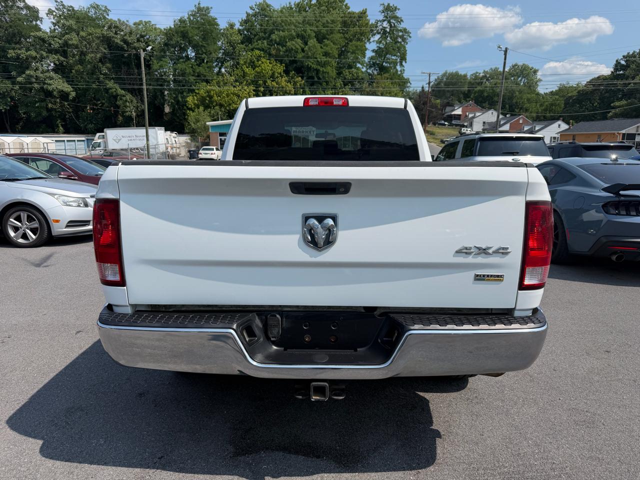 RAM 1500 4WD Quad Cab 140.5" ST 2012