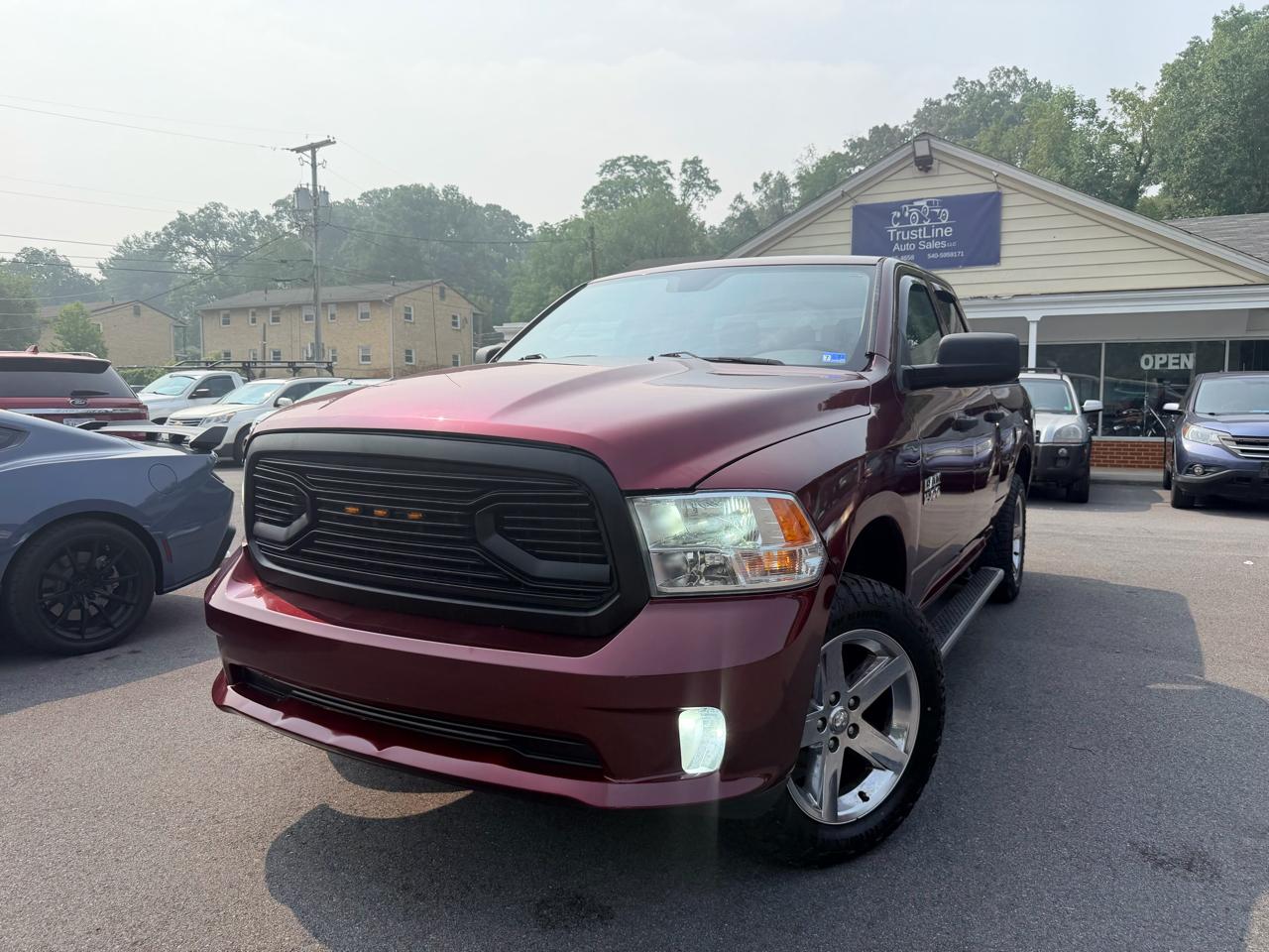 RAM 1500 Tradesman 4x4 Quad Cab 6'4" Box 2018
