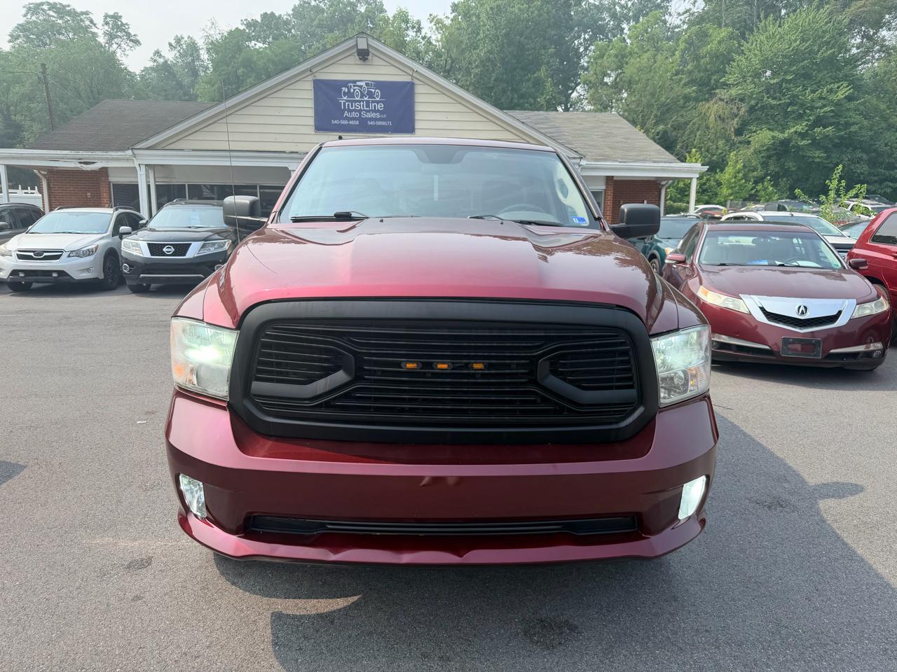 RAM 1500 Tradesman 4x4 Quad Cab 6'4" Box 2018
