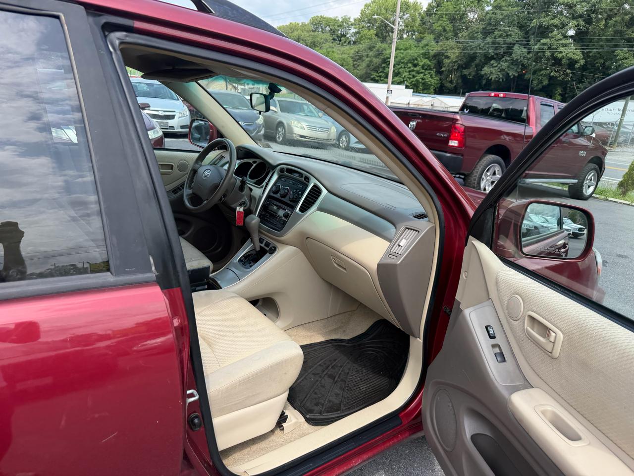 Toyota Highlander 2WD 4dr V6 w/3rd Row (Natl) 2005
