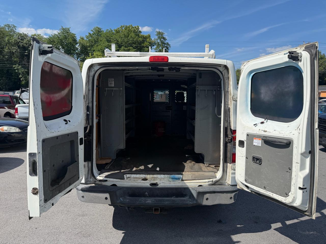 Nissan NV 3500 HD  2013