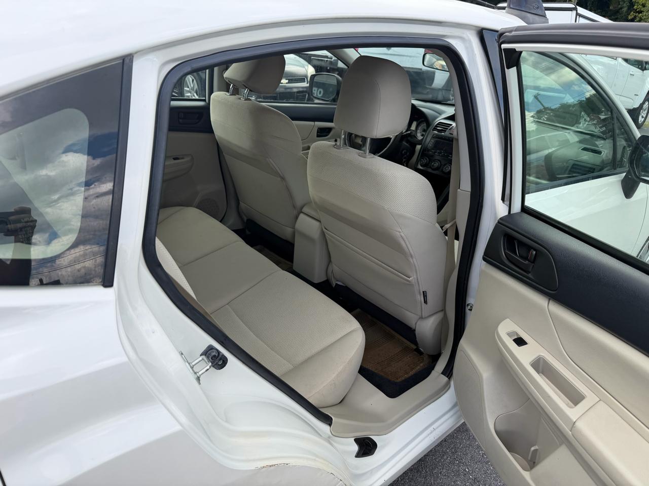 Subaru Impreza 2.0i 4-Door 2012
