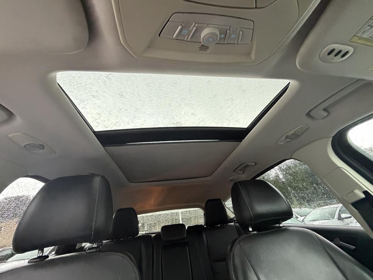 Ford Escape Titanium FWD 2014