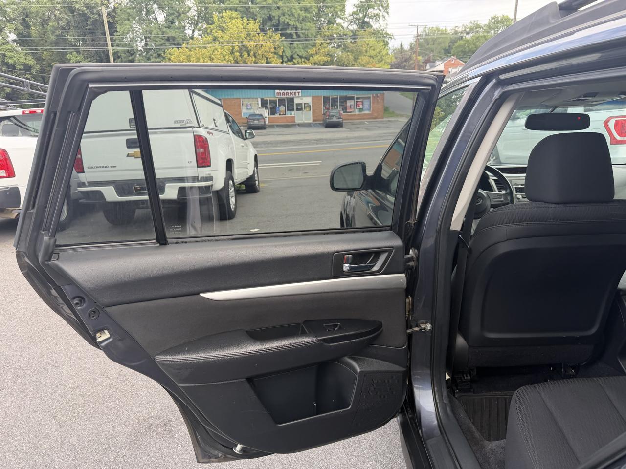 Subaru Outback 2.5i Premium 2010