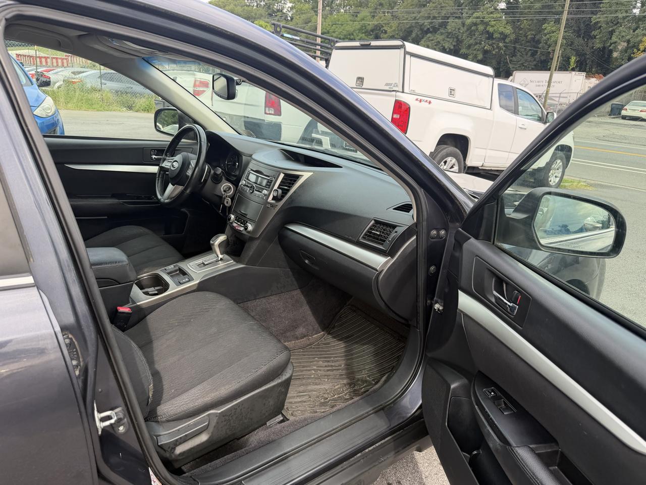 Subaru Outback 2.5i Premium 2010