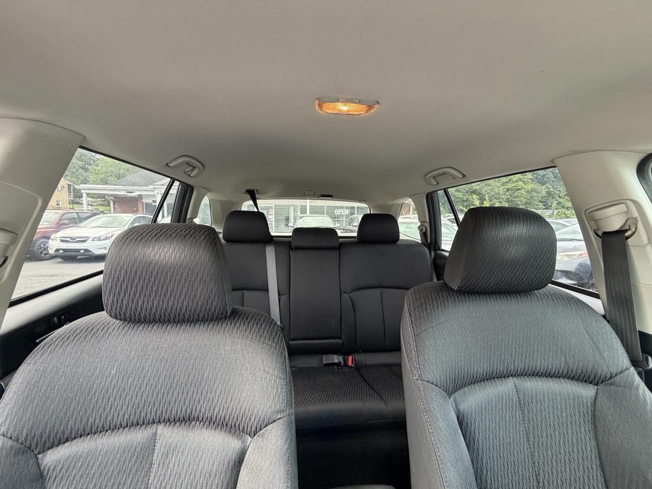 Subaru Outback 2.5i Premium 2010
