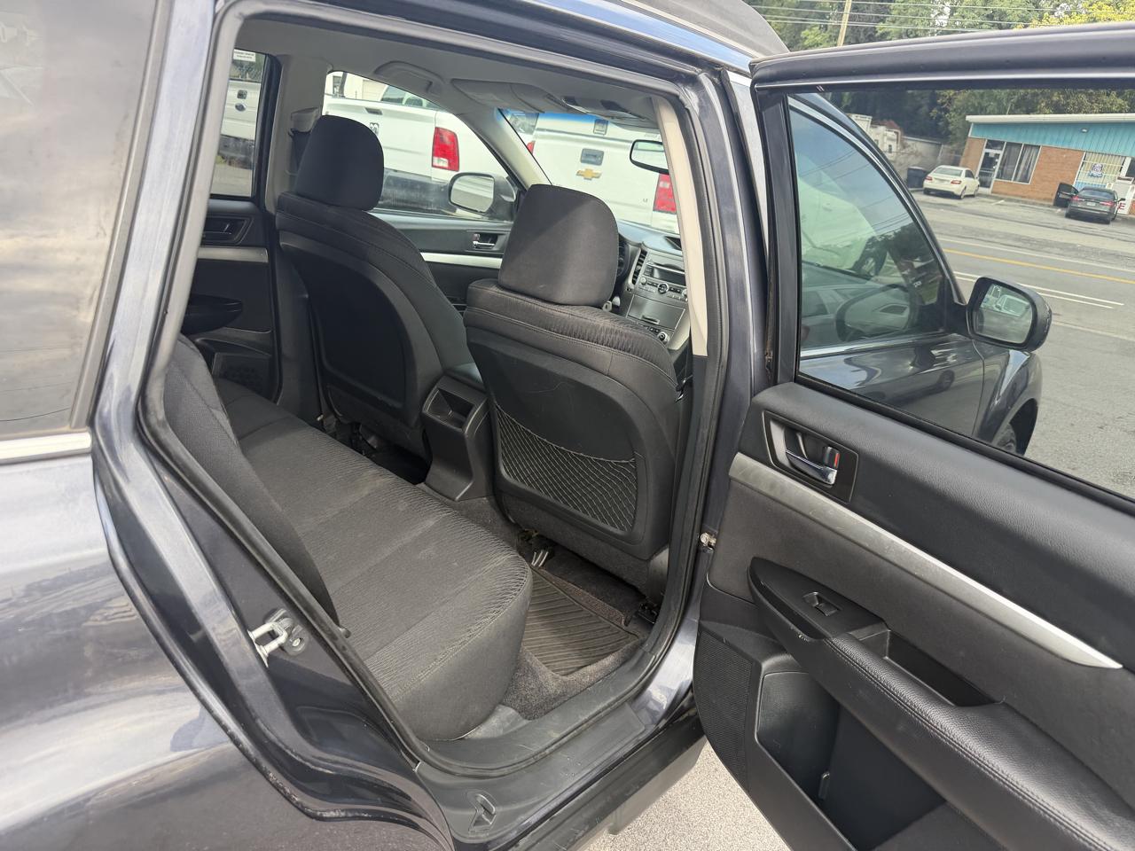 Subaru Outback 2.5i Premium 2010