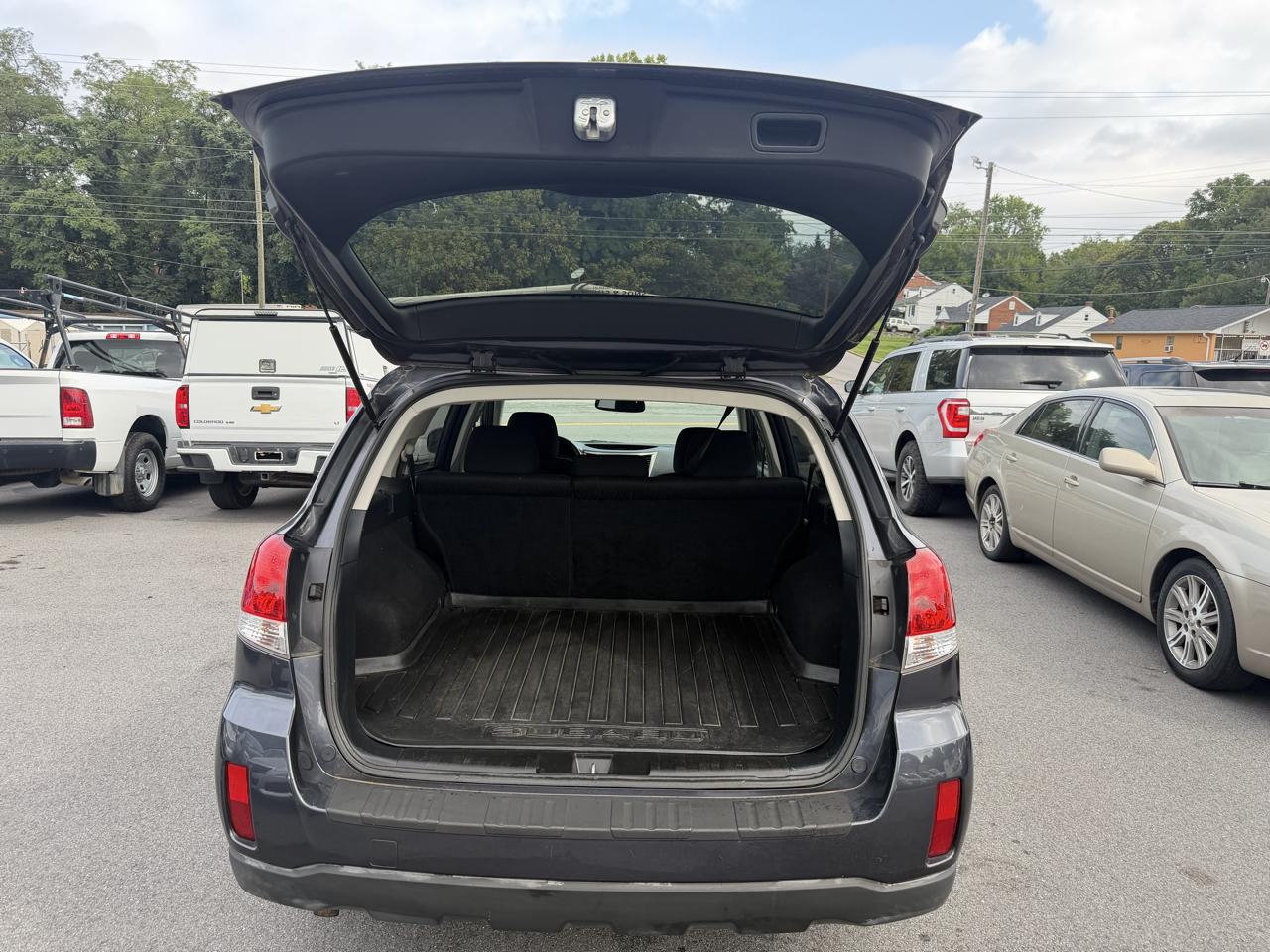 Subaru Outback 2.5i Premium 2010
