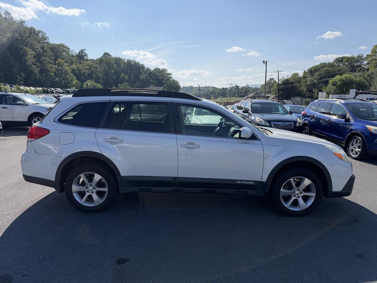 Subaru Outback 2.5i Limited 2013