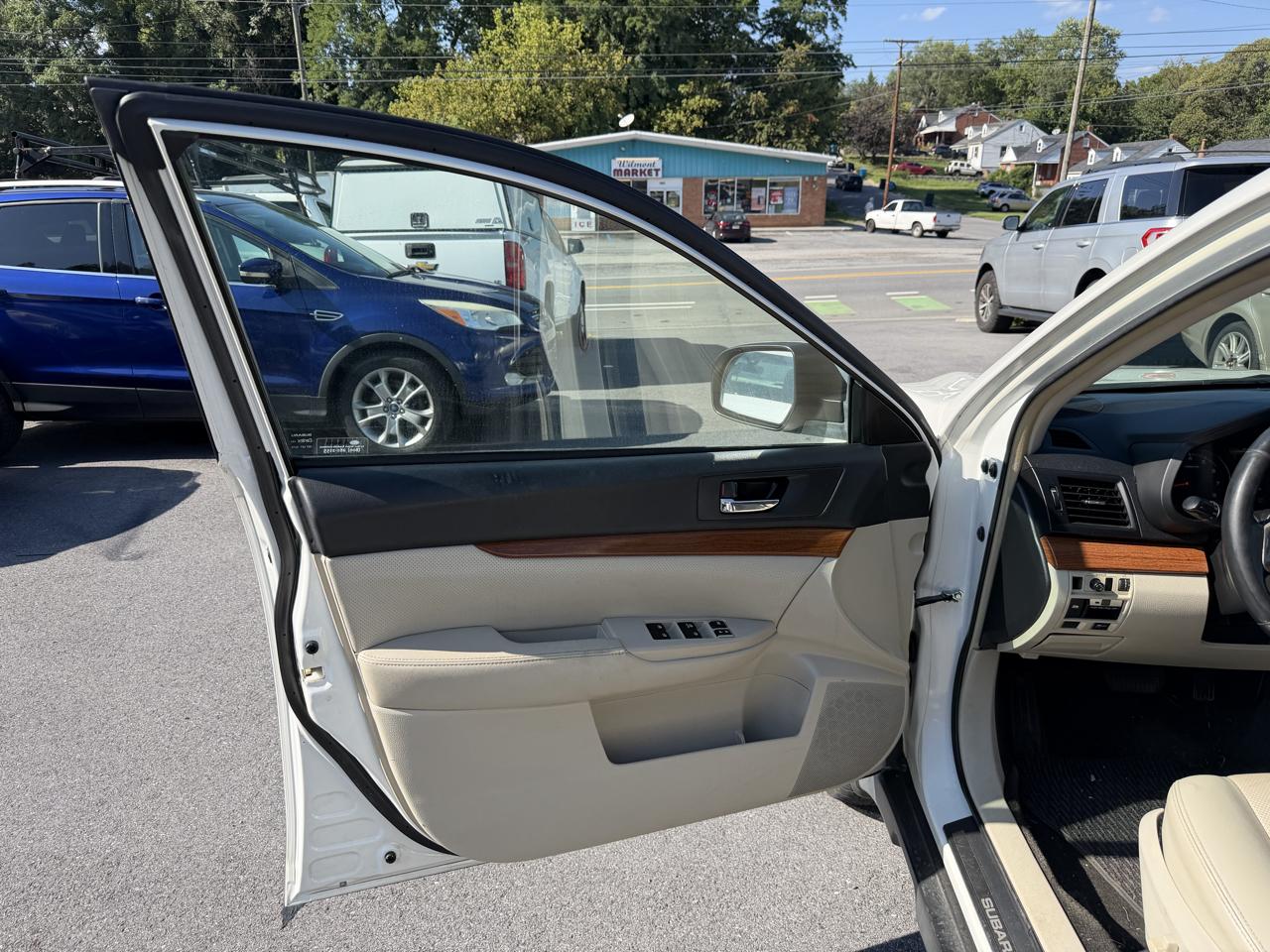 Subaru Outback 2.5i Limited 2013