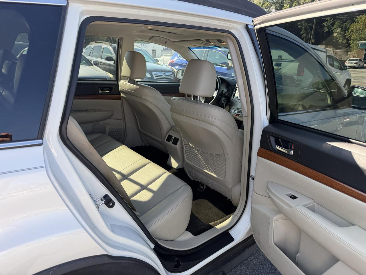 Subaru Outback 2.5i Limited 2013