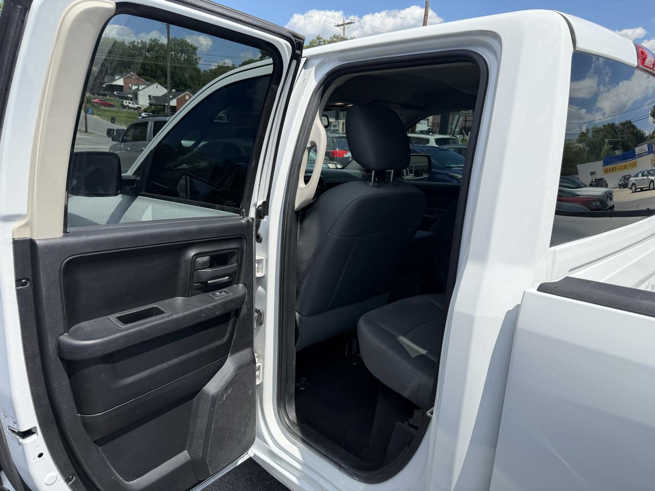 RAM 1500 Tradesman Quad Cab 2016